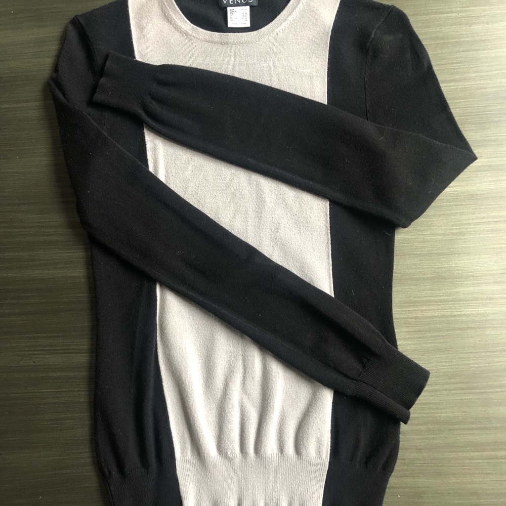 Fitted sweater